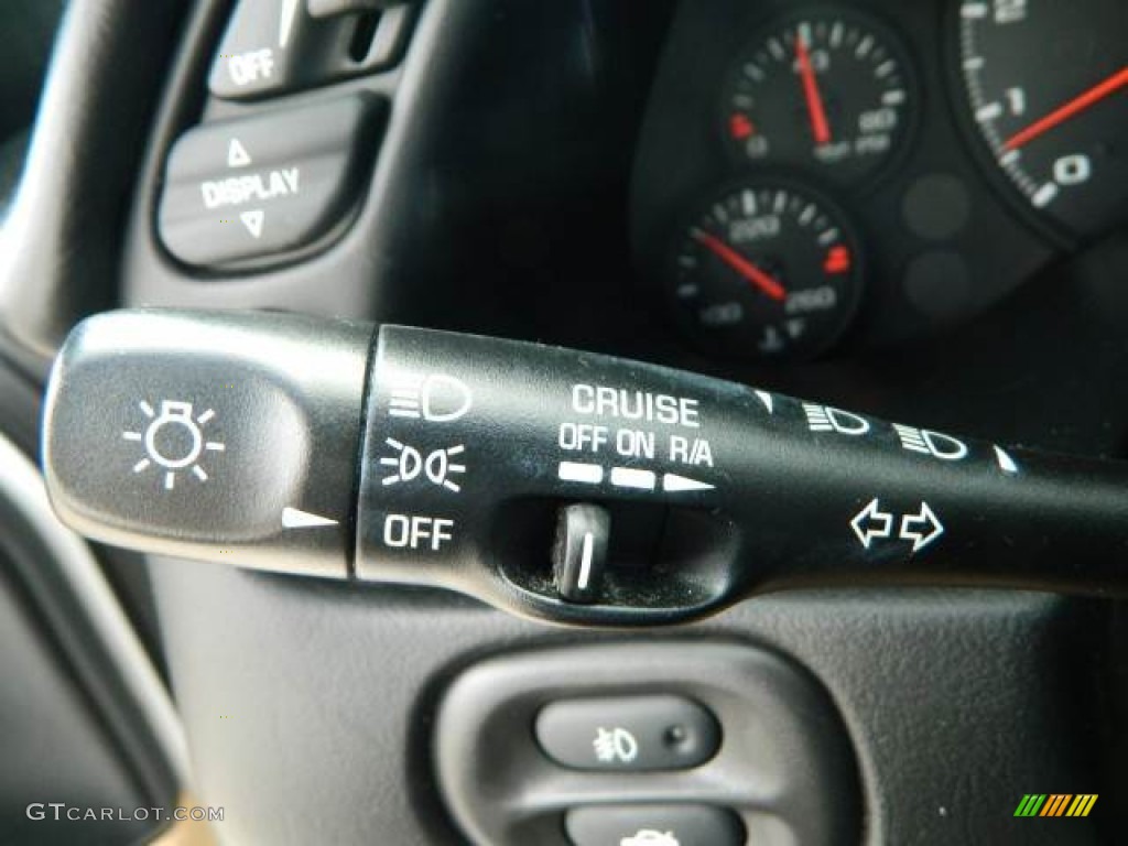 2004 Chevrolet Corvette Convertible Controls Photo #76307695