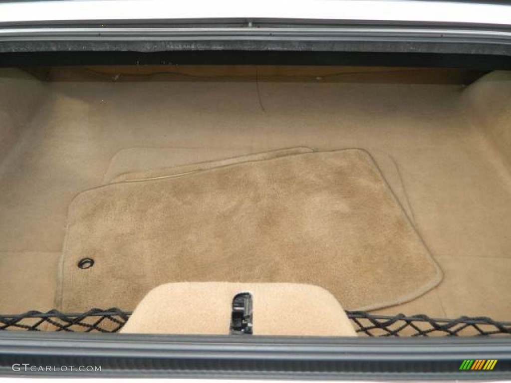2004 Chevrolet Corvette Convertible Trunk Photo #76307786