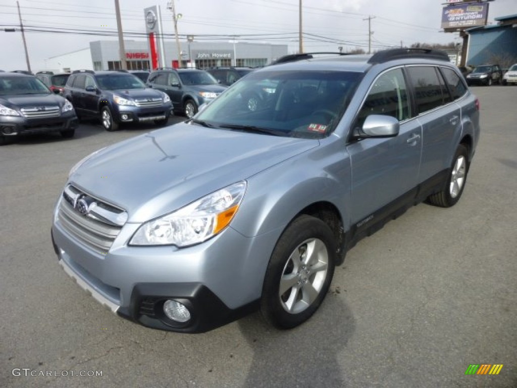 Ice Silver Metallic 2013 Subaru Outback 2.5i Limited Exterior Photo #76308104