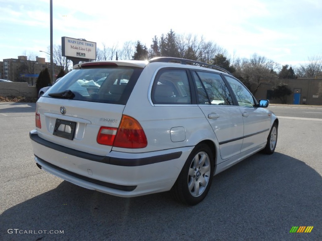 2004 3 Series 325i Wagon - Alpine White / Sand photo #5
