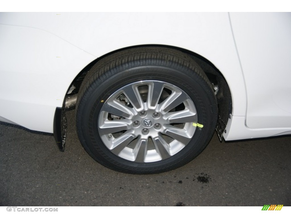 2013 Sienna XLE AWD - Super White / Light Gray photo #10