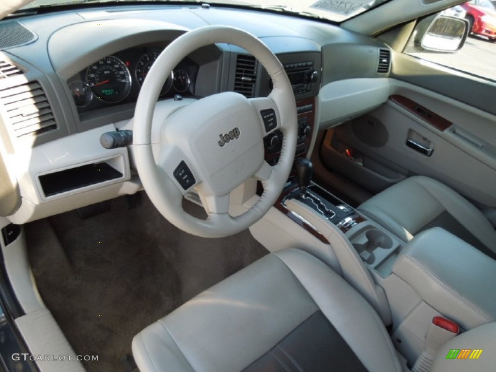 Dark Khaki/Light Graystone Interior 2007 Jeep Grand Cherokee Limited 4x4 Photo #76315184