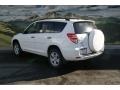 Super White - RAV4 V6 4WD Photo No. 2