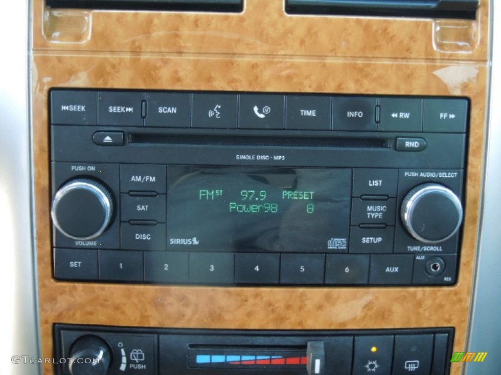 2008 Chrysler Aspen Limited Audio System Photo #76315961