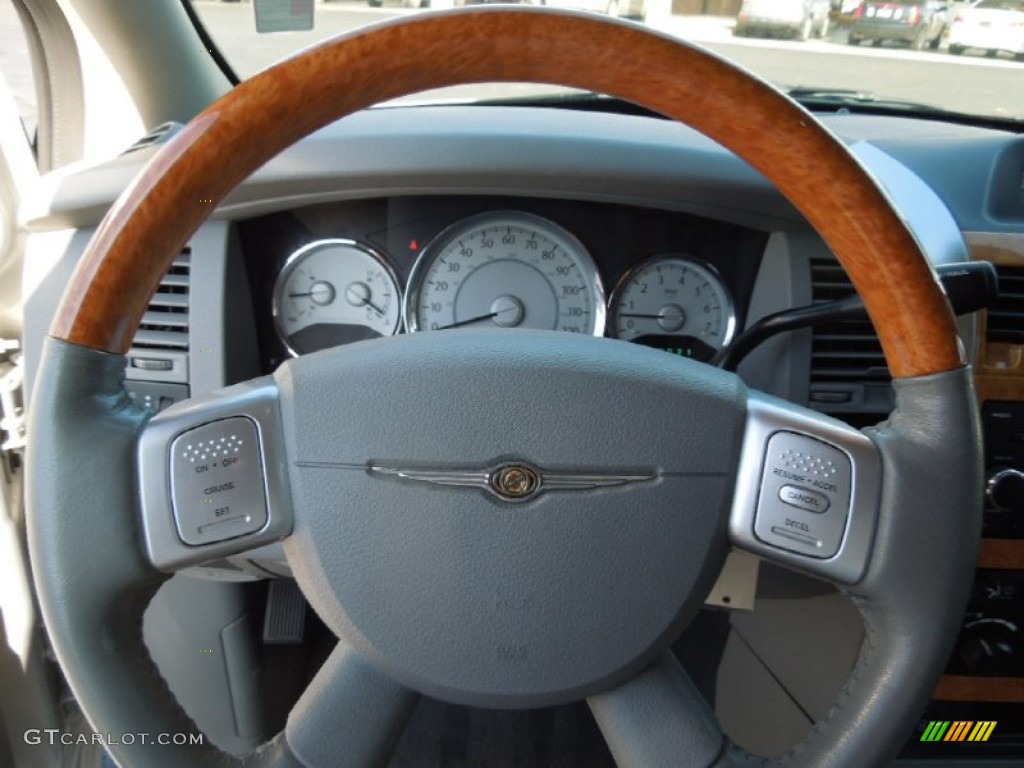 2008 Chrysler Aspen Limited Light Graystone Steering Wheel Photo #76315988