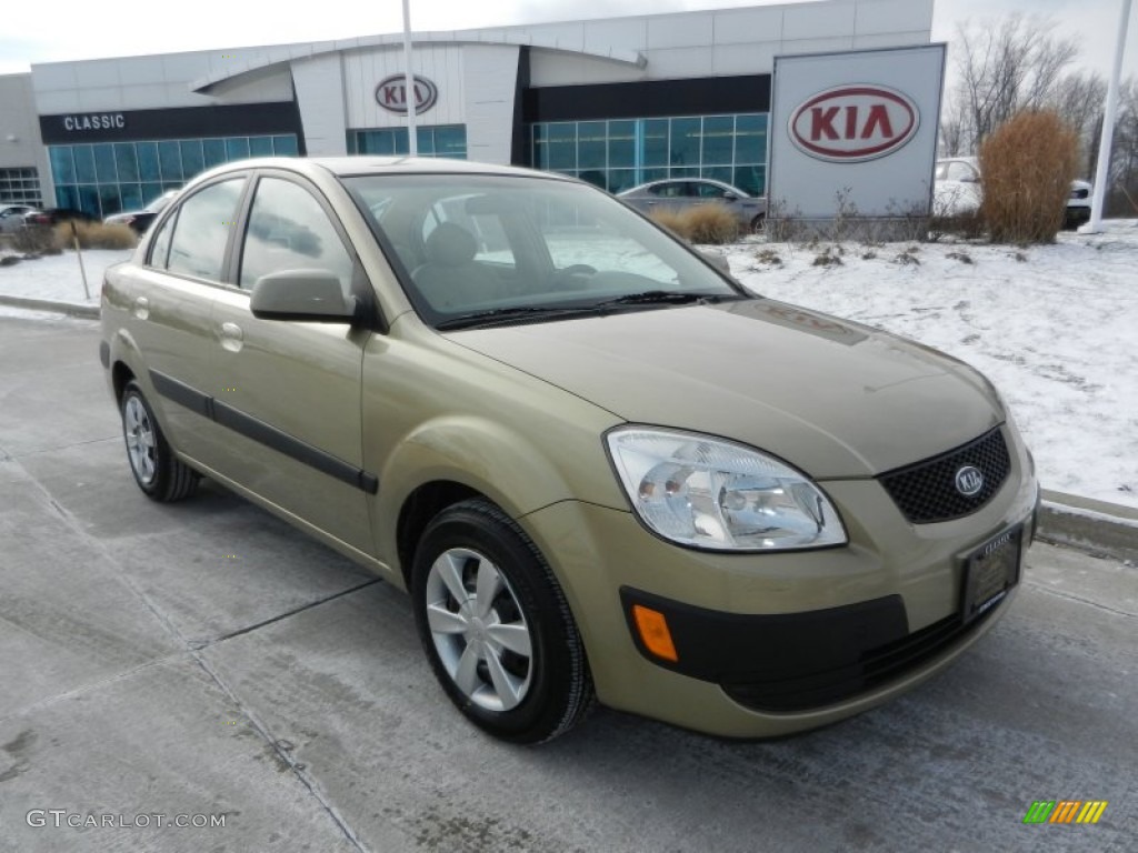 2006 Rio LX Sedan - Cashmere Beige / Beige photo #1