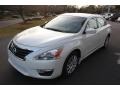 Pearl White - Altima 2.5 S Photo No. 11