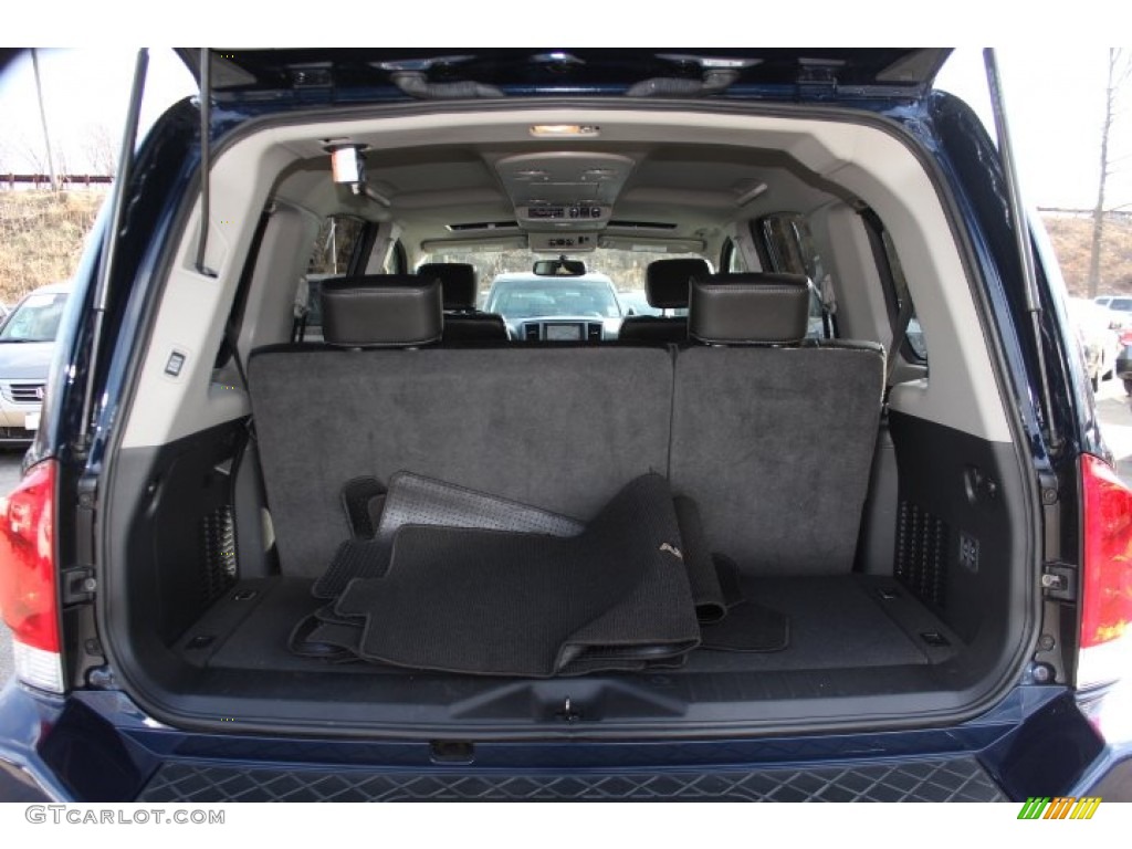 2010 Nissan Armada Platinum 4WD Trunk Photos