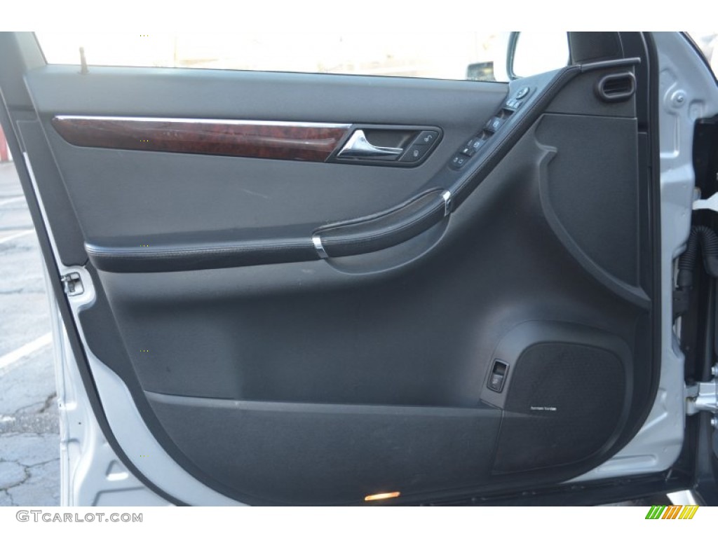 2006 Mercedes-Benz R 350 4Matic Black Door Panel Photo #76322186