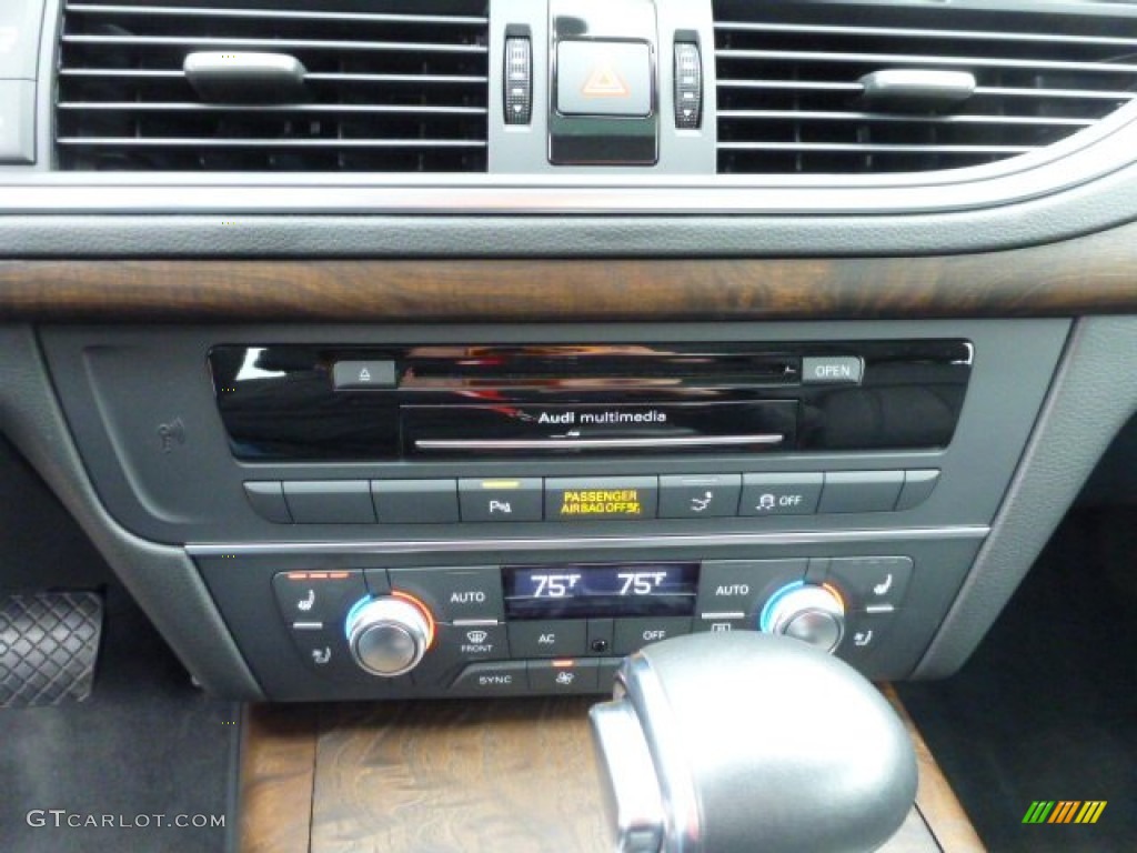 2012 Audi A7 3.0T quattro Premium Controls Photo #76323020
