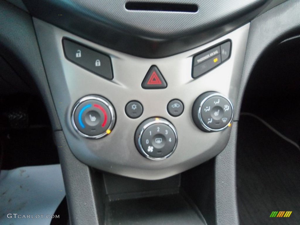 2012 Chevrolet Sonic LTZ Hatch Controls Photo #76323815