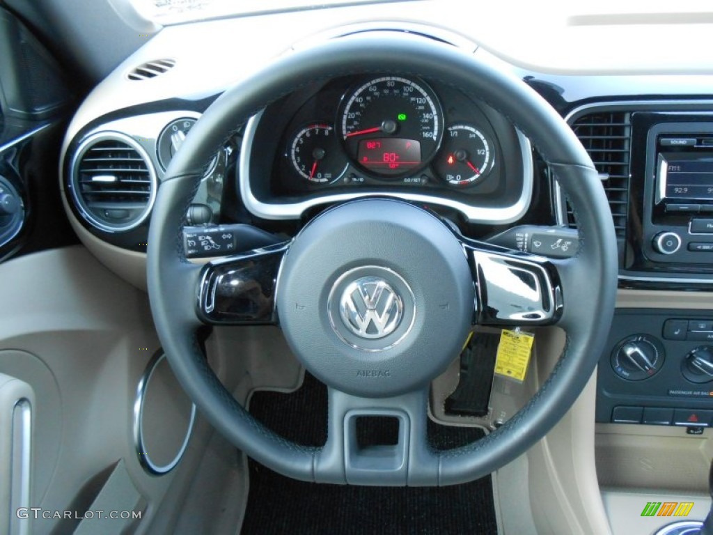 2013 Volkswagen Beetle 2.5L Convertible Beige Steering Wheel Photo #76326302