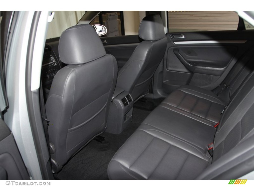2008 Volkswagen Jetta SE Sedan Rear Seat Photo #76328318