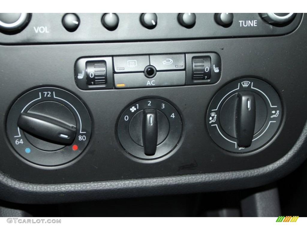 2008 Volkswagen Jetta SE Sedan Controls Photo #76328394