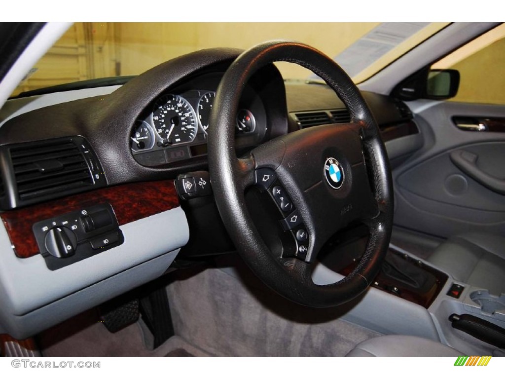 2005 3 Series 330i Sedan - Alpine White / Grey photo #11