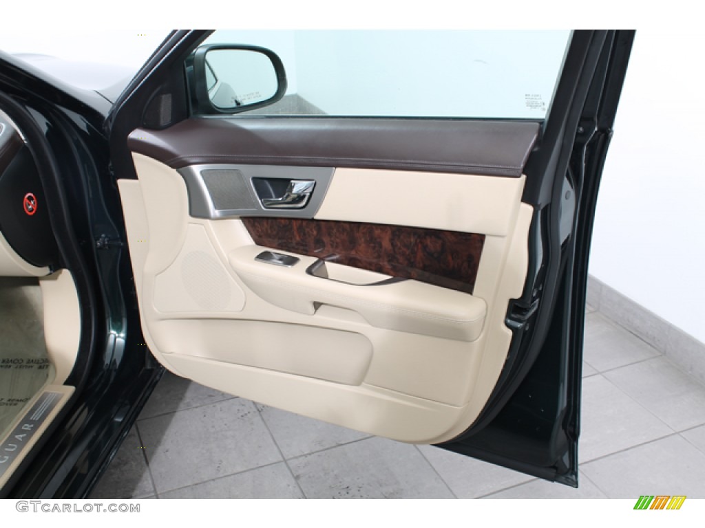 2009 Jaguar XF Premium Luxury Barley/Truffle Door Panel Photo #76329995