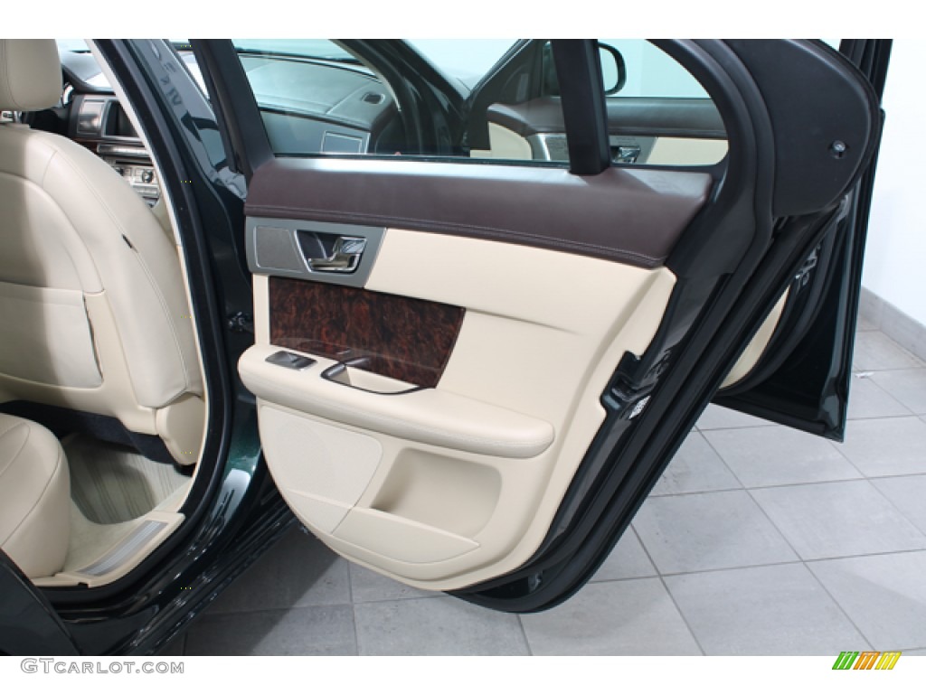 2009 Jaguar XF Premium Luxury Barley/Truffle Door Panel Photo #76330001