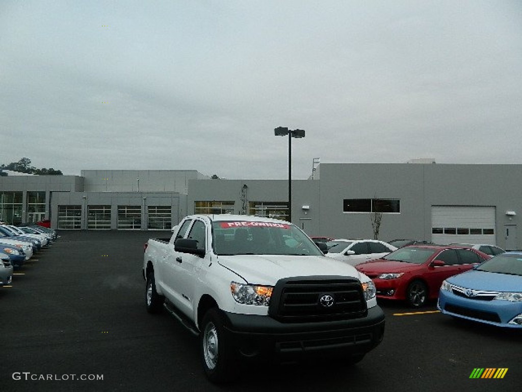 2011 Tundra Double Cab - Super White / Graphite Gray photo #1