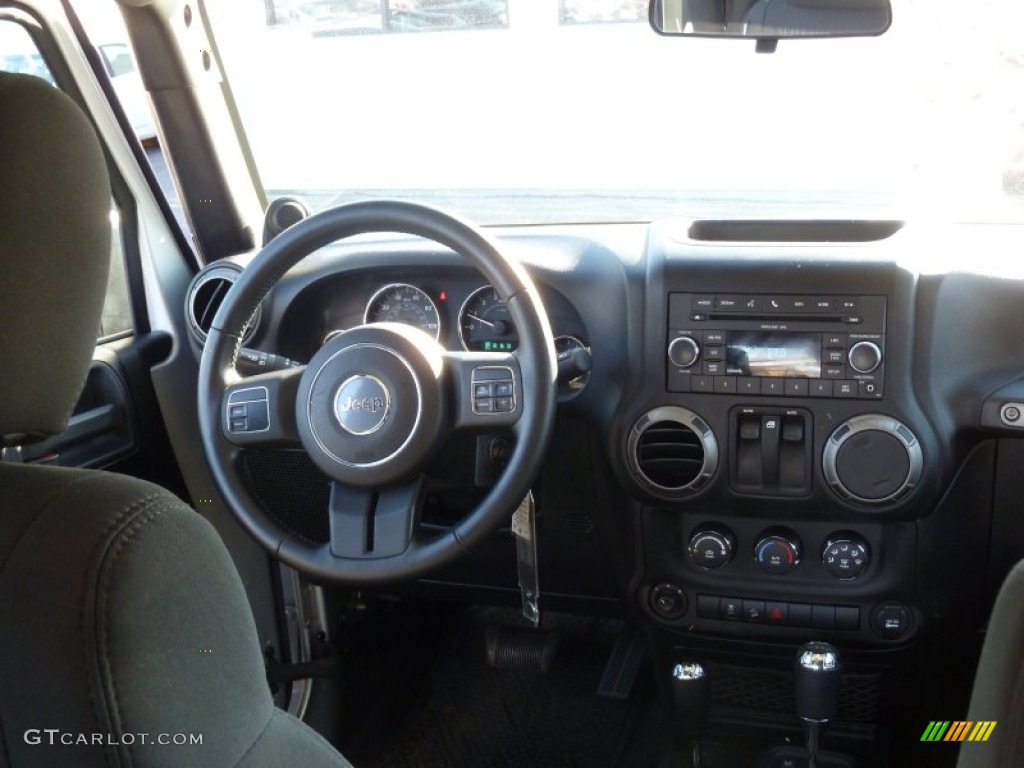 2011 Wrangler Sport S 4x4 - Bright Silver Metallic / Black photo #14