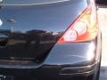 Super Black - Versa 1.8 S Hatchback Photo No. 6