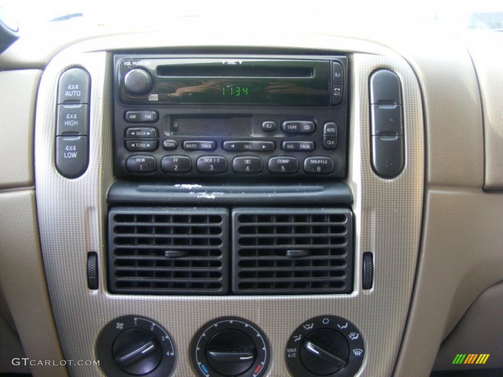 2003 Ford Explorer XLT 4x4 Controls Photo #76336540
