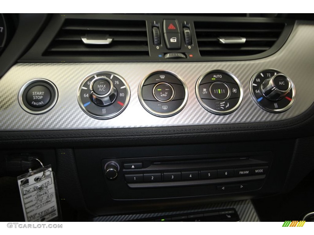 2013 BMW Z4 sDrive 35i Controls Photo #76337074