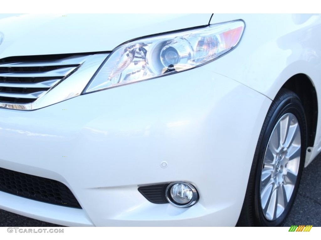 2011 Sienna Limited AWD - Blizzard White Pearl / Bisque photo #29