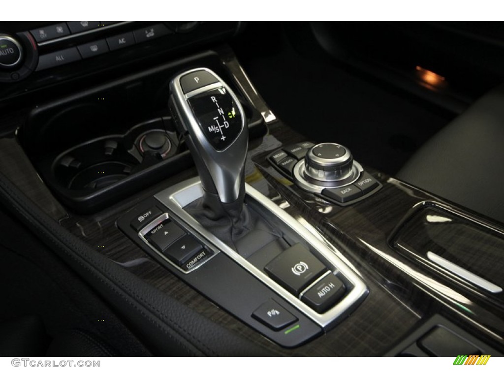 2013 5 Series 550i Sedan - Jet Black / Black photo #19