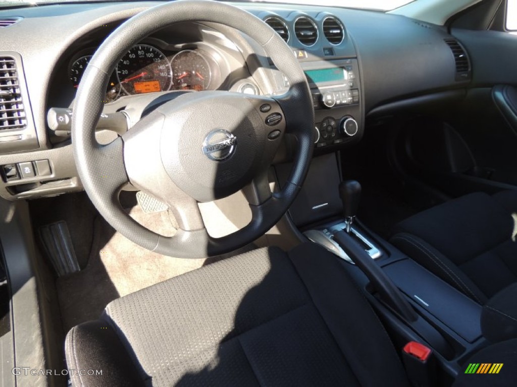 2012 Altima 2.5 S Coupe - Super Black / Charcoal photo #11