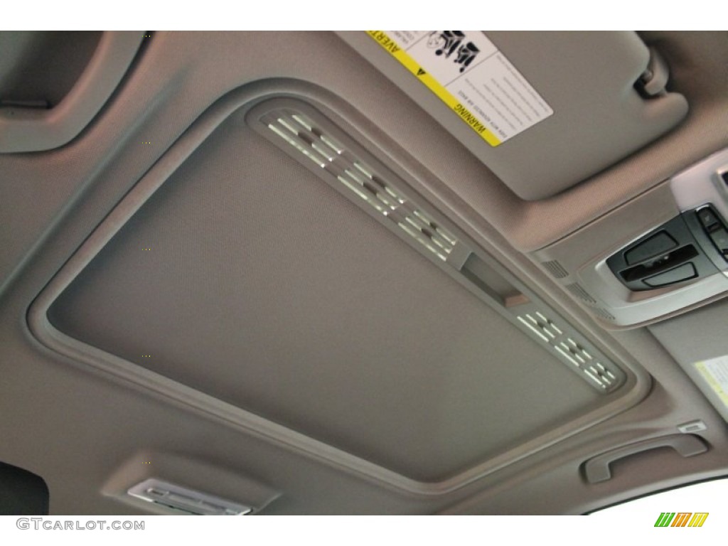 2013 3 Series 328i Sedan - Black Sapphire Metallic / Black photo #11