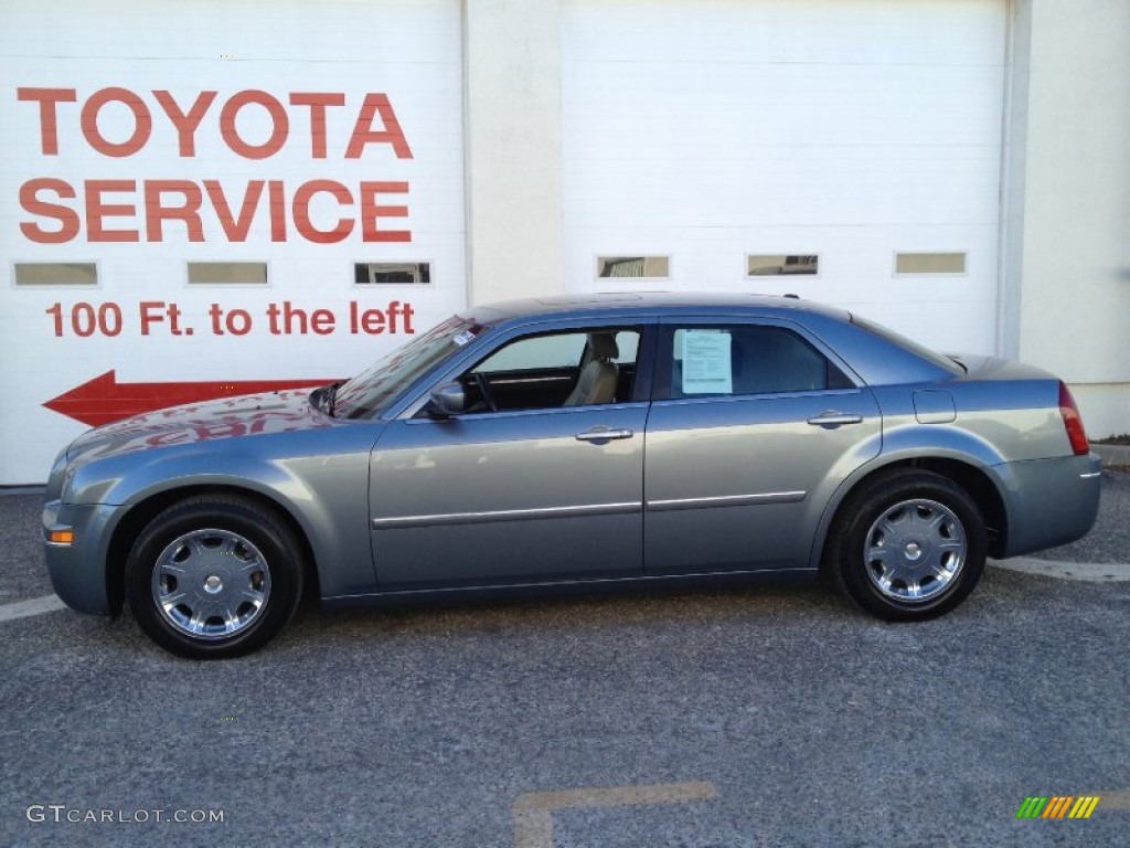2006 300 Touring - Silver Steel Metallic / Dark Slate Gray/Light Graystone photo #3