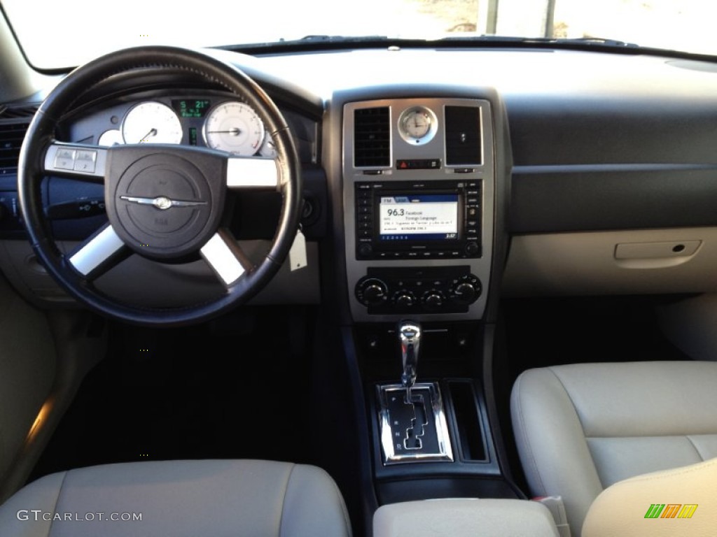 2006 300 Touring - Silver Steel Metallic / Dark Slate Gray/Light Graystone photo #12