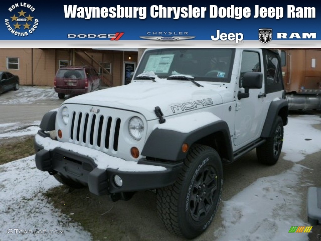 2013 Wrangler Moab Edition 4x4 - Bright White / Moab Black Leather photo #1