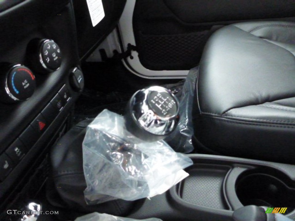 2013 Jeep Wrangler Moab Edition 4x4 6 Speed Manual Transmission Photo #76343705
