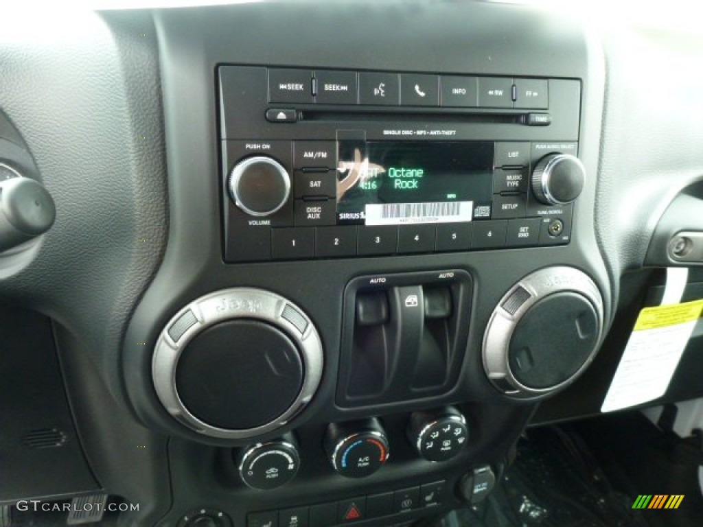 2013 Jeep Wrangler Moab Edition 4x4 Controls Photo #76343764