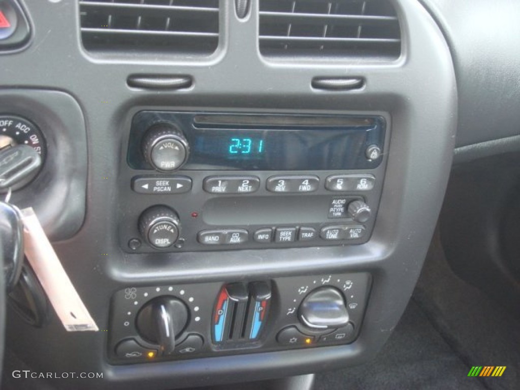 2004 Chevrolet Monte Carlo SS Controls Photo #76343818