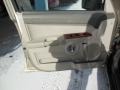 Light Khaki Metallic - Commander Limited 4x4 Photo No. 12