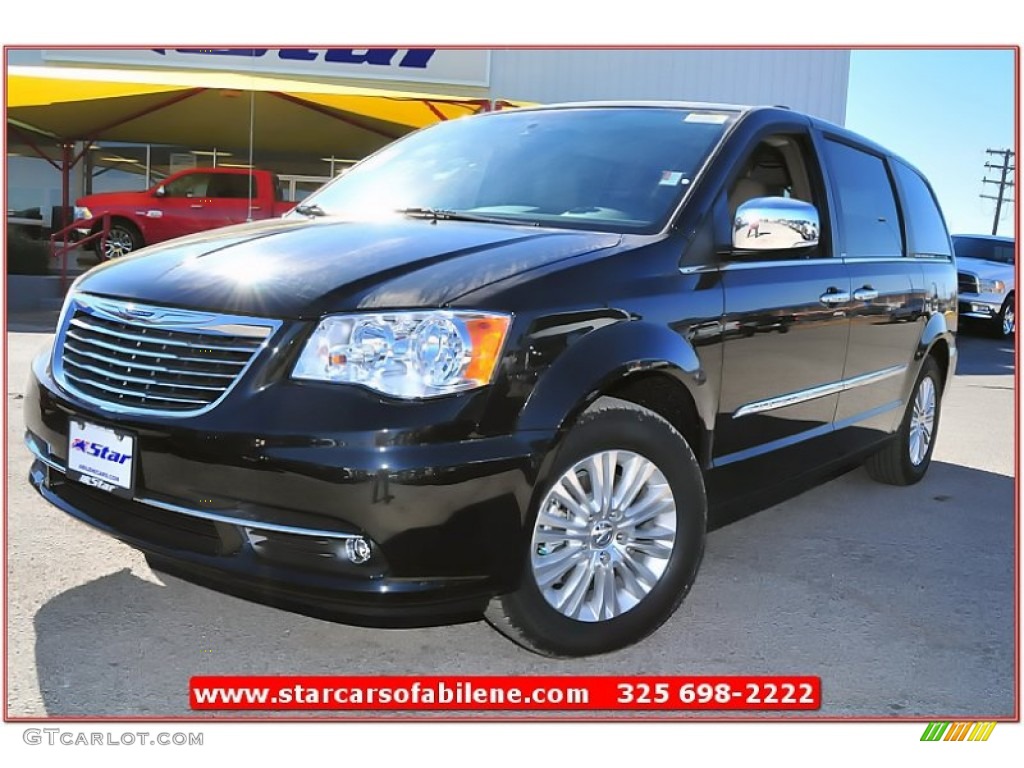 2013 Town & Country Touring - L - Brilliant Black Crystal Pearl / Dark Frost Beige/Medium Frost Beige photo #1