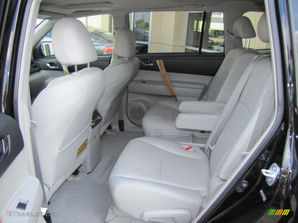 2008 Toyota Highlander Hybrid Limited 4WD Rear Seat Photo #76347059
