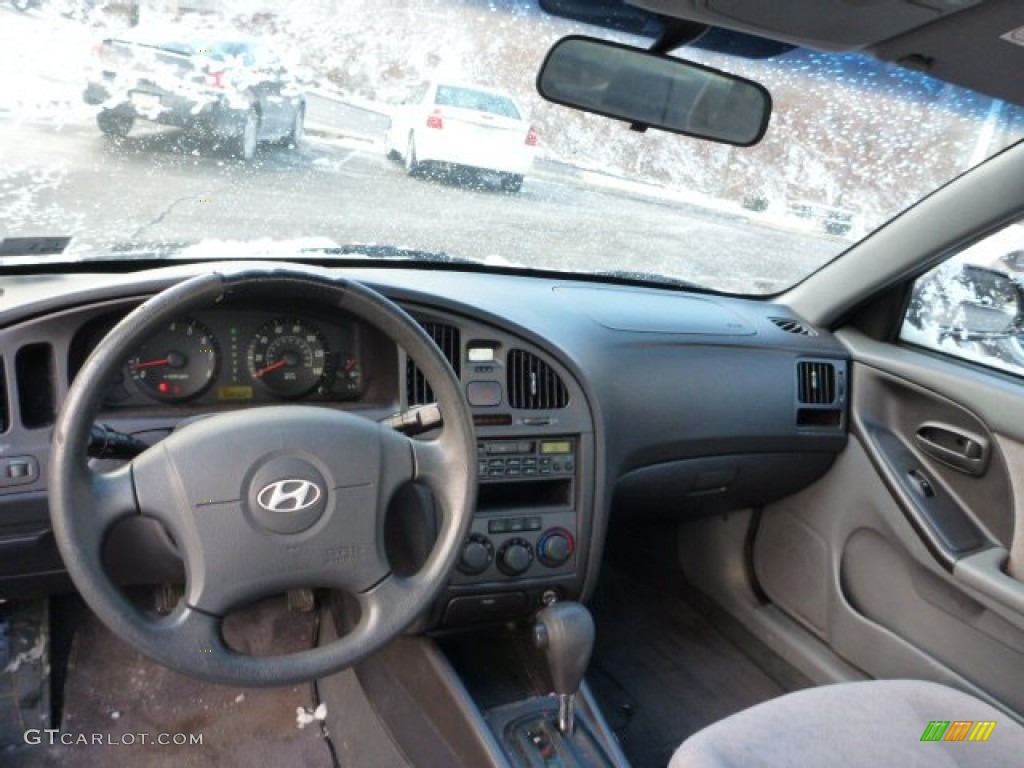 2005 Elantra GLS Sedan - Black Obsidian / Gray photo #9