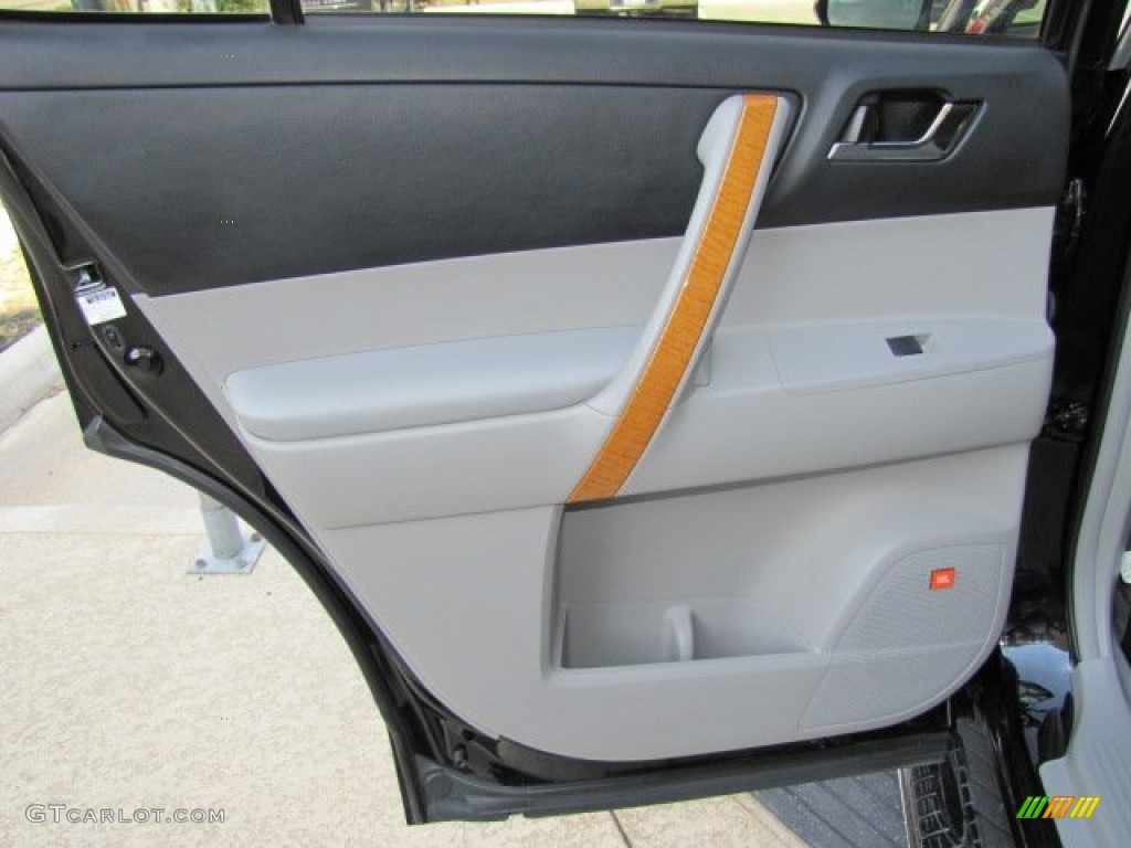 2008 Toyota Highlander Hybrid Limited 4WD Ash Gray Door Panel Photo #76347772