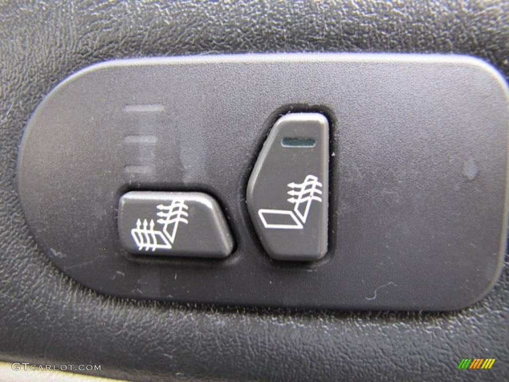 2003 Hummer H2 SUV Controls Photo #76349647