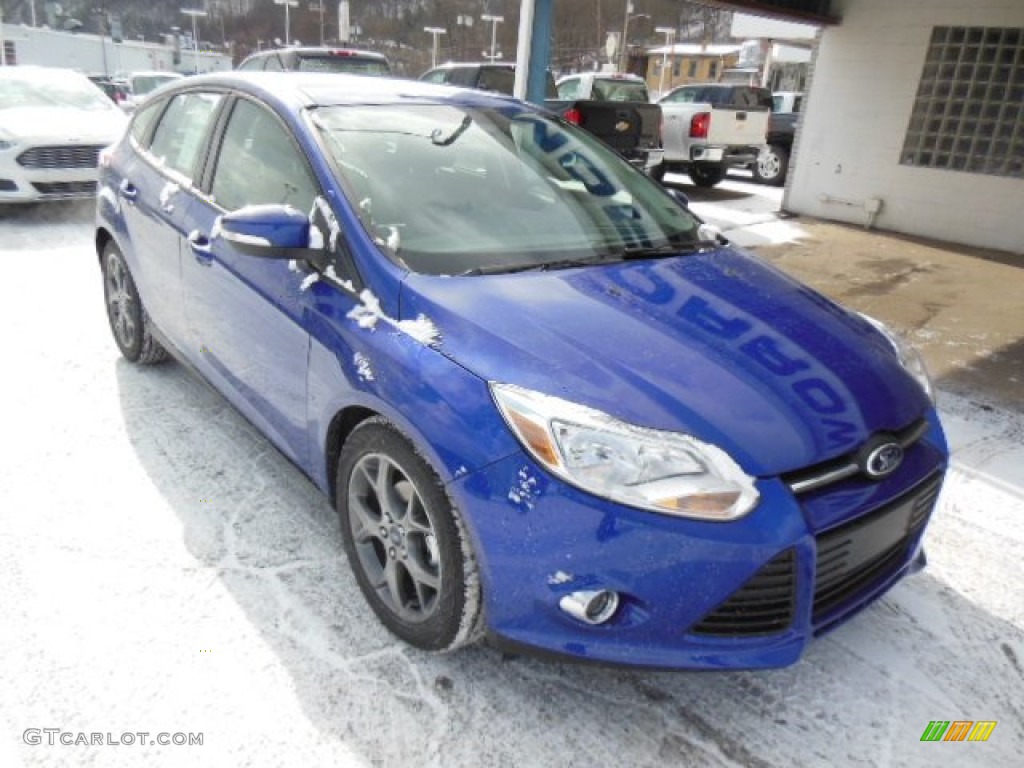 Performance Blue 2013 Ford Focus SE Hatchback Exterior Photo #76349918