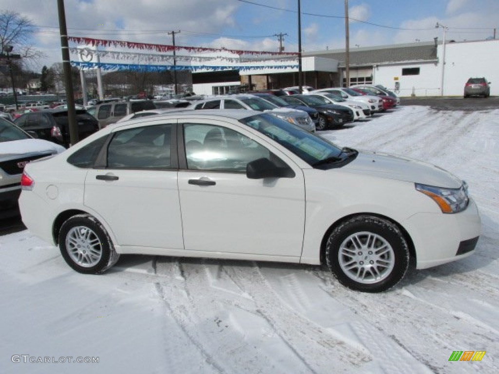 White Suede 2011 Ford Focus SE Sedan Exterior Photo #76350107