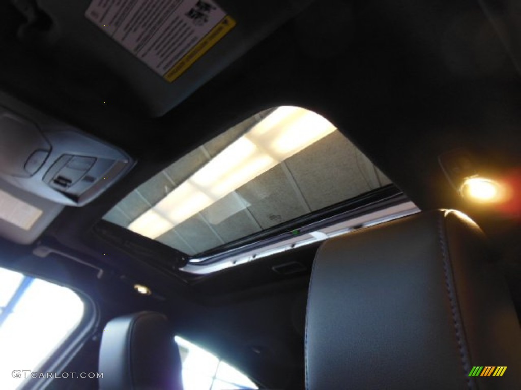 2013 Ford Focus ST Hatchback Sunroof Photo #76350484