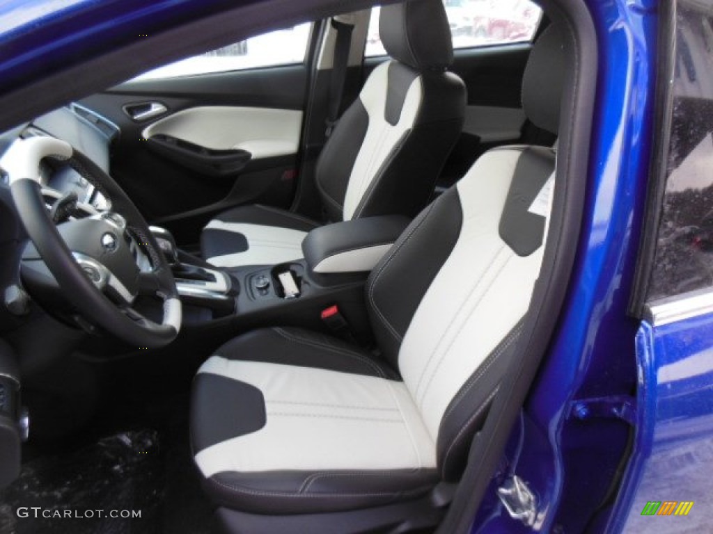 Arctic White Interior 2013 Ford Focus Titanium Hatchback Photo #76350768