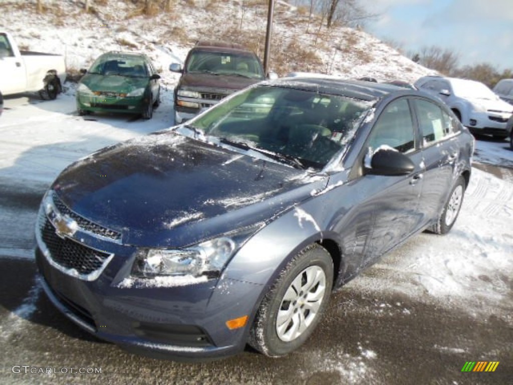 2013 Cruze LS - Atlantis Blue Metallic / Jet Black/Medium Titanium photo #4