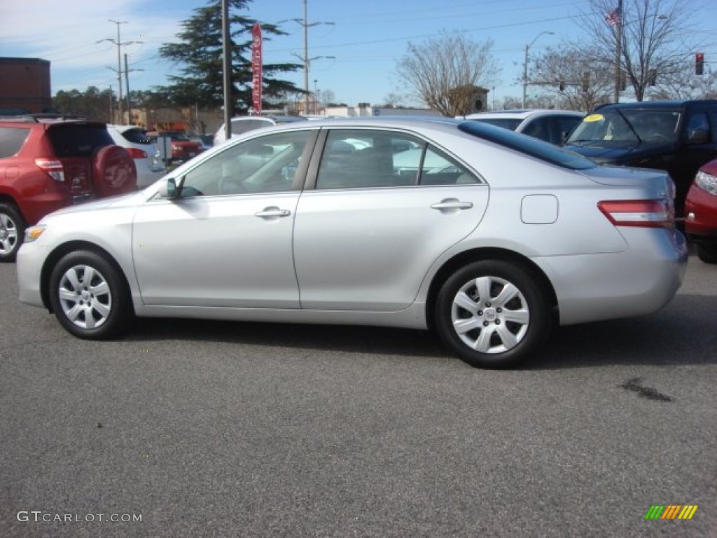 Classic Silver Metallic 2010 Toyota Camry LE Exterior Photo #76352956