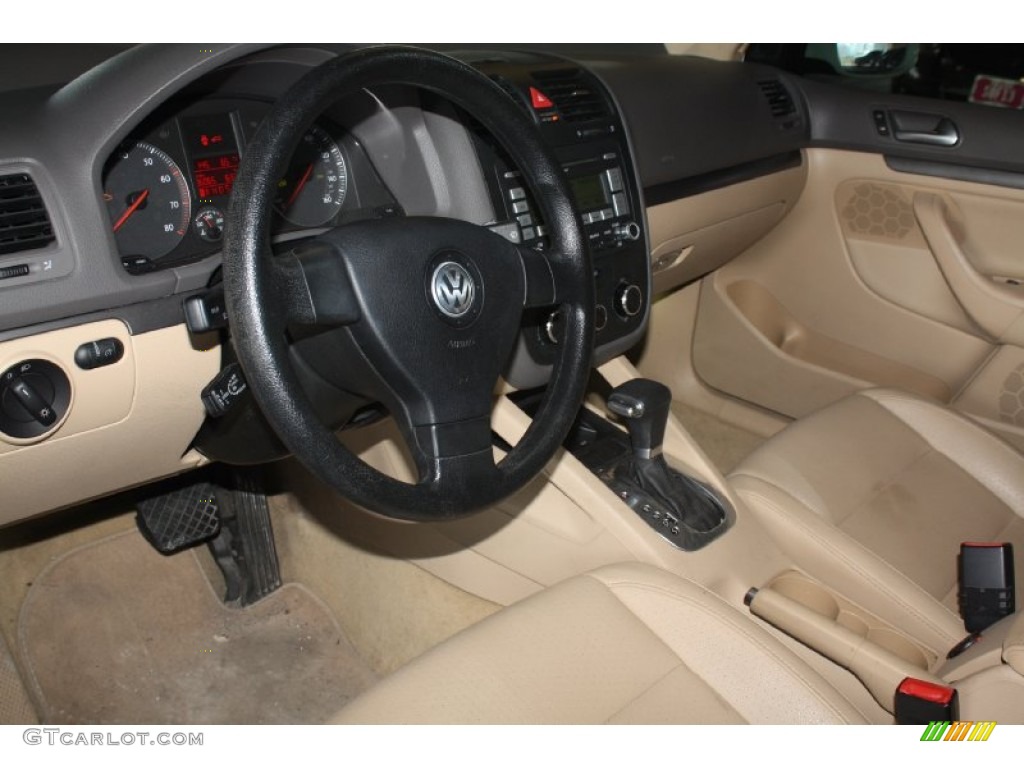Pure Beige Interior 2006 Volkswagen Jetta 2.5 Sedan Photo #76355499
