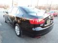 Black - Jetta SE Sedan Photo No. 7